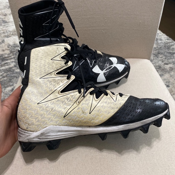 Under Armour clutch fit football cleats high Mens size 10 - Picture 3 of 9